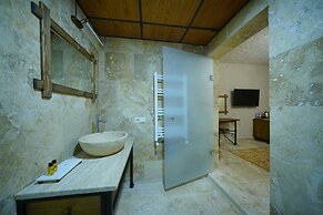 nirvana cave house hotel