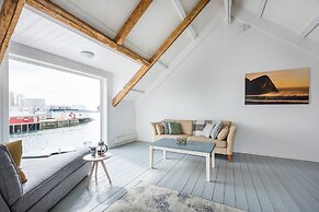 Hattvika Lodge