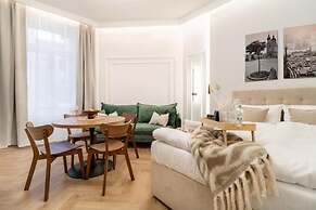 Malila Premium Apartments Estery Boutique