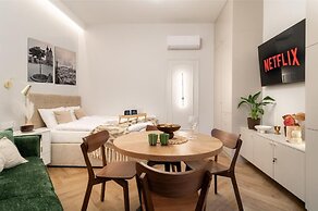 Malila Premium Apartments Estery Boutique