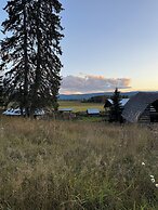 Nakiska Bear Ranch