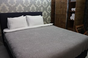 DT SUITES
