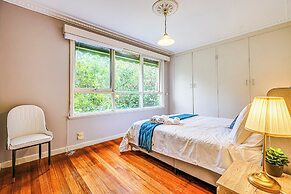 StayAU Comfy Two-Story with Pool Table