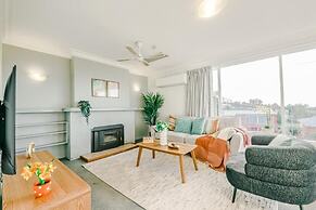 StayAU Luxe 6BR Cradle Mountain