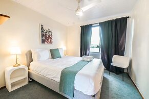 StayAU Luxe 6BR Cradle Mountain