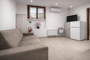 Vespucci Studio - Next to the Sea