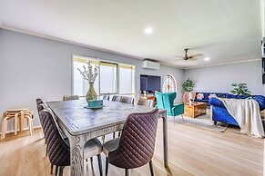 StayAU Pet-Friendly 7BR Spacious Retreat