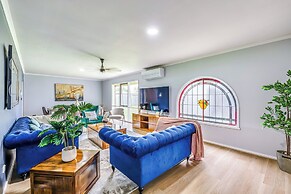 StayAU Pet-Friendly 7BR Spacious Retreat