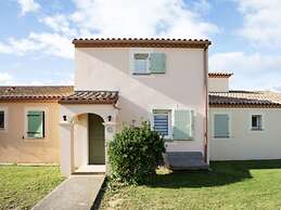 Villa With Heated Pool and Private Garden