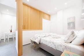 Eos Elegant Apartment & Suites