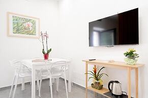 Eos Elegant Apartment & Suites