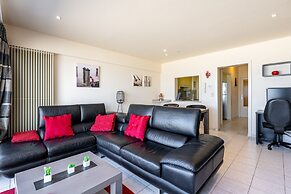 Apartment in Blankenberge With Sea View
