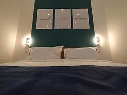NaCasa Guest House