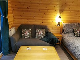 Lodge 2