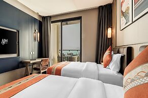 April Hotel