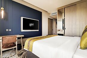 April Hotel