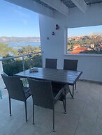 Lumbarda Resort Apartments