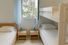 Lumbarda Resort Apartments