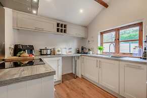 Waterside Cottage in Pancrasweek