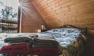 Holiday Home With Sauna, Jacuzzi and Private Pond