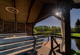Holiday Home With Sauna, Jacuzzi and Private Pond