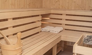 Holiday Home With Sauna, Jacuzzi and Private Pond