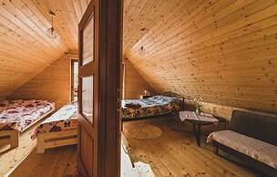 Holiday Home With Sauna, Jacuzzi, Private Pond