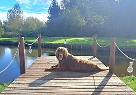 Holiday Home With Sauna, Jacuzzi, Private Pond
