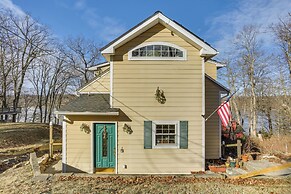 Year-round Fun in Monroe! Lakefront Family Home