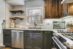 Year-round Fun in Monroe! Lakefront Family Home