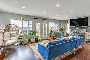 Year-round Fun in Monroe! Lakefront Family Home