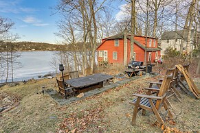 Year-round Fun in Monroe! Lakefront Family Home