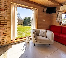Comfortable Holiday Home With Sauna and Jacuzzi