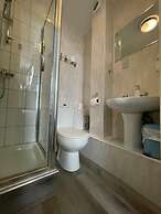Burton Villa Guest House