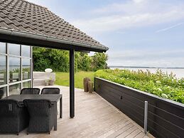 5 Star Holiday Home in Ebeltoft