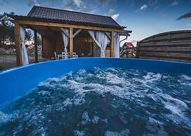 Comfortable Holiday Home With Jacuzzi and Sauna