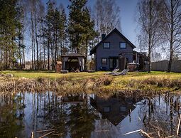 Large Holiday Home, Jacuzzi, Sauna, Salt Cave