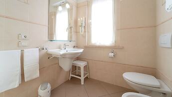 Anchise Mare Holiday Apartments