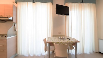 Anchise Mare Holiday Apartments