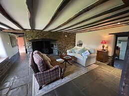 16th Century Devon Longhouse, Stunning Views