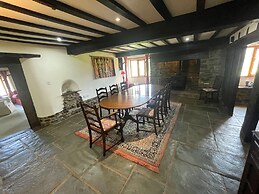 16th Century Devon Longhouse, Stunning Views