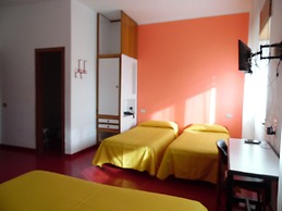 SIRIS HOTEL