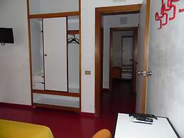 SIRIS HOTEL