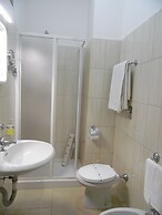 SIRIS HOTEL