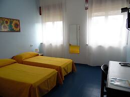 SIRIS HOTEL