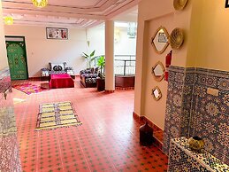 riad la joie