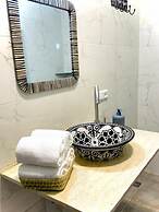 riad la joie