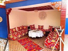 riad la joie