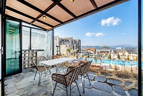 Gyeongju Heybreeze Pool Villa