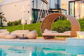 Gyeongju Heybreeze Pool Villa